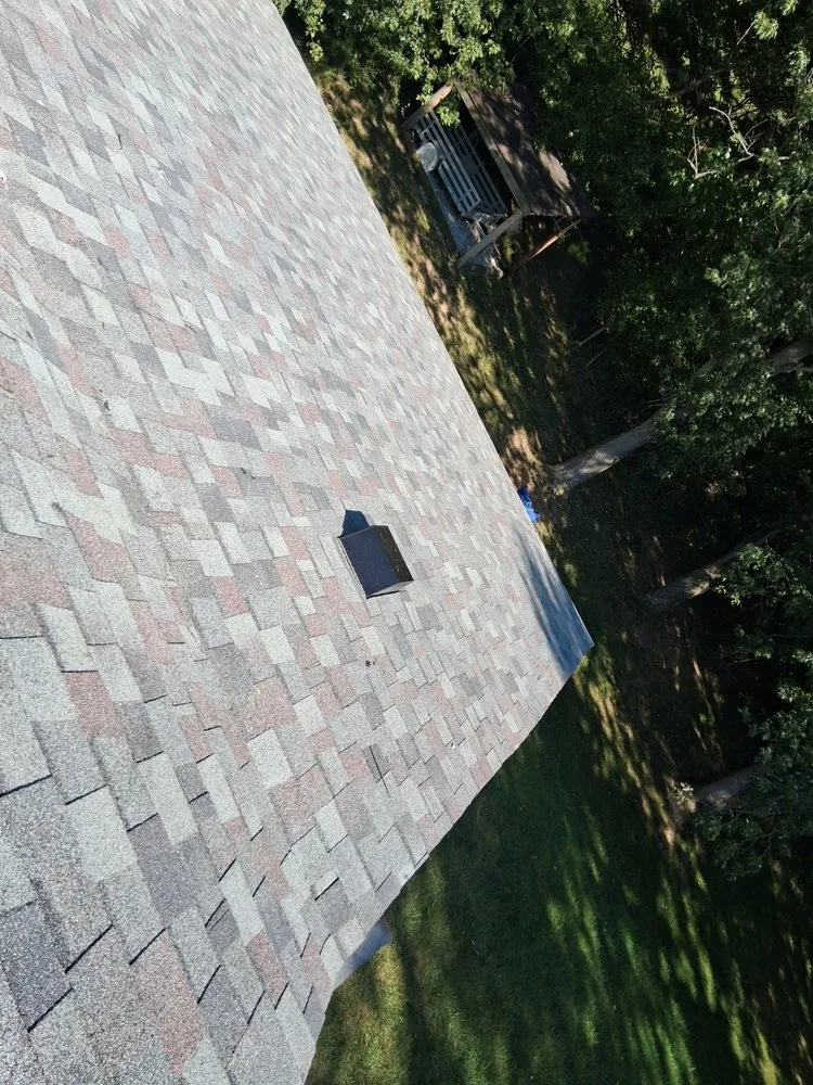 Expert roof installation in Ijamsville, MD by Vasqueisaiasrufin