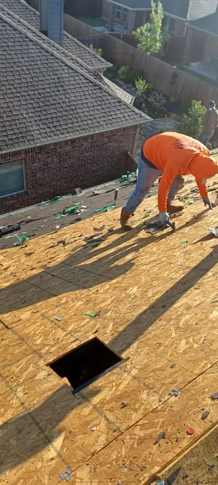 Slide of Vasquez Leon Roofing