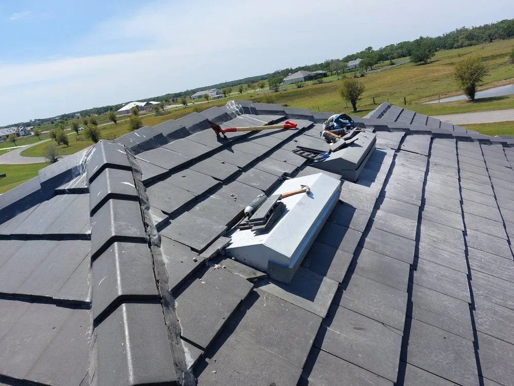 Slide of Vast Roofing Solutions