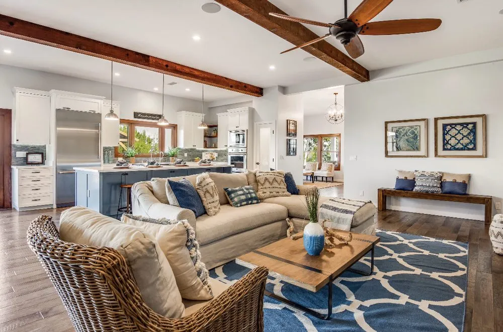 Slide of Vazana Construction