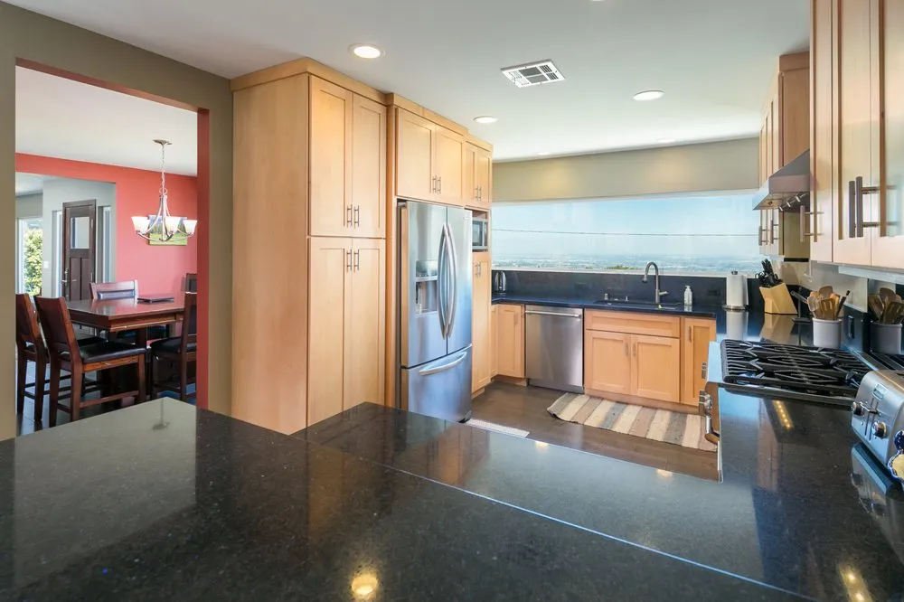 Slide of Vazana Construction