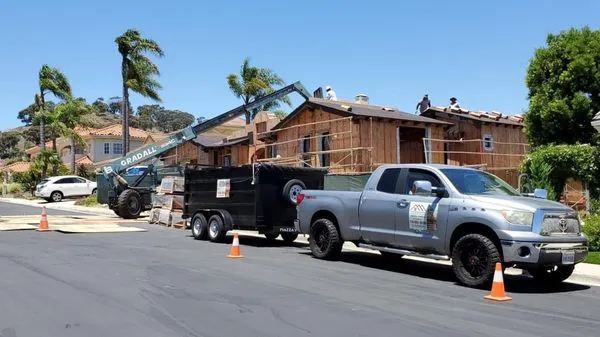 VCR Roofing Company Logo