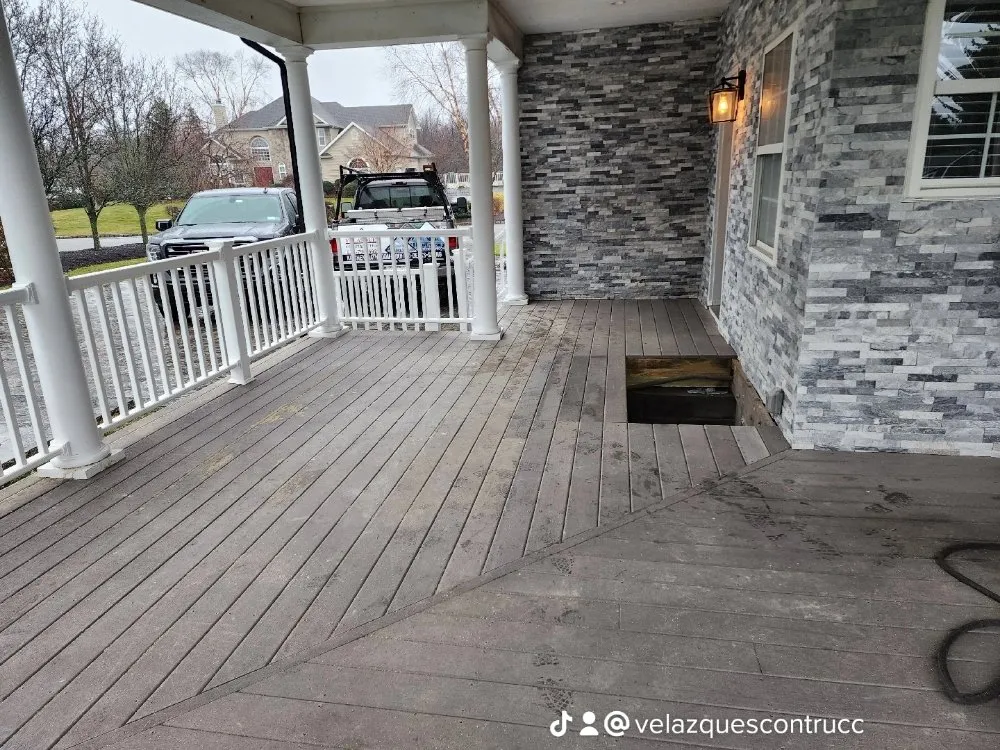 Slide of Velasquez construction