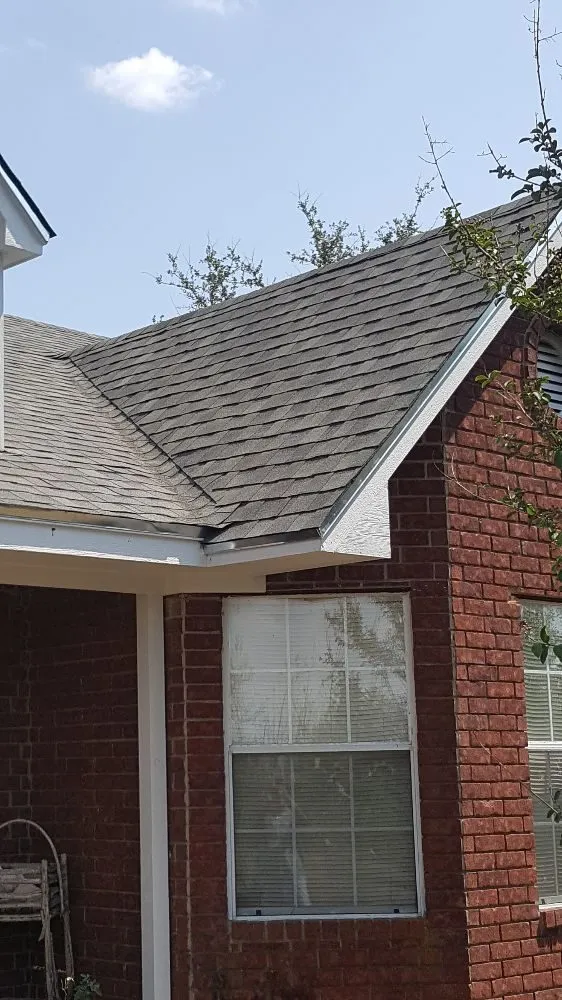 Reliable roof replacement in Eddy, TX - Velasquez Remodeling & Roofing