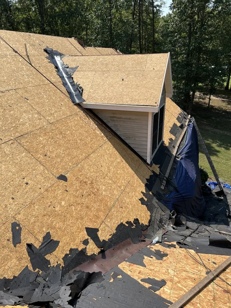 Slide of Velasquez Roofing