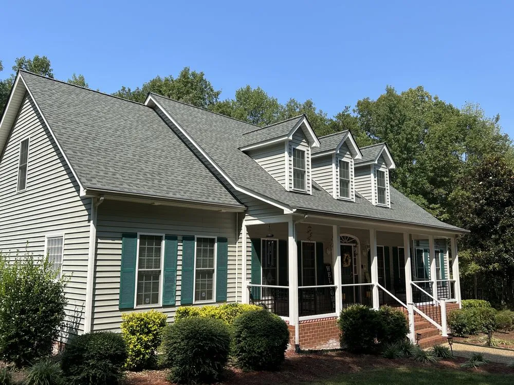 Slide of Velasquez Roofing