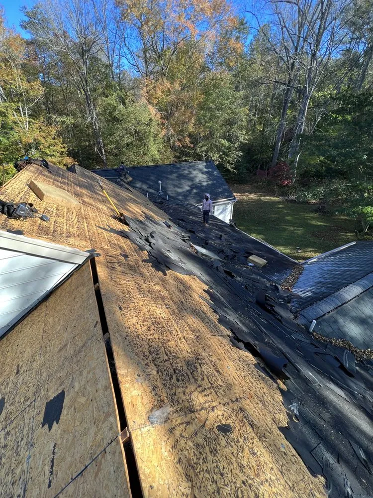 Slide of Velasquez Roofing