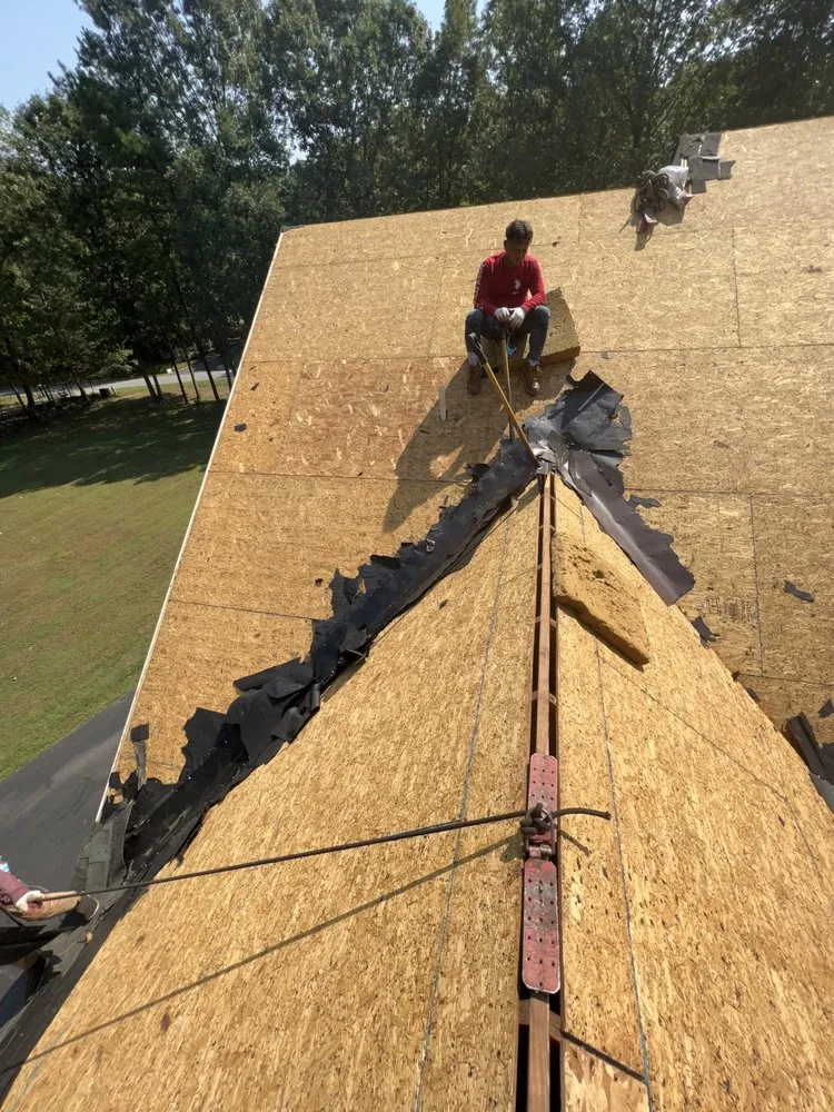 Slide of Velasquez Roofing