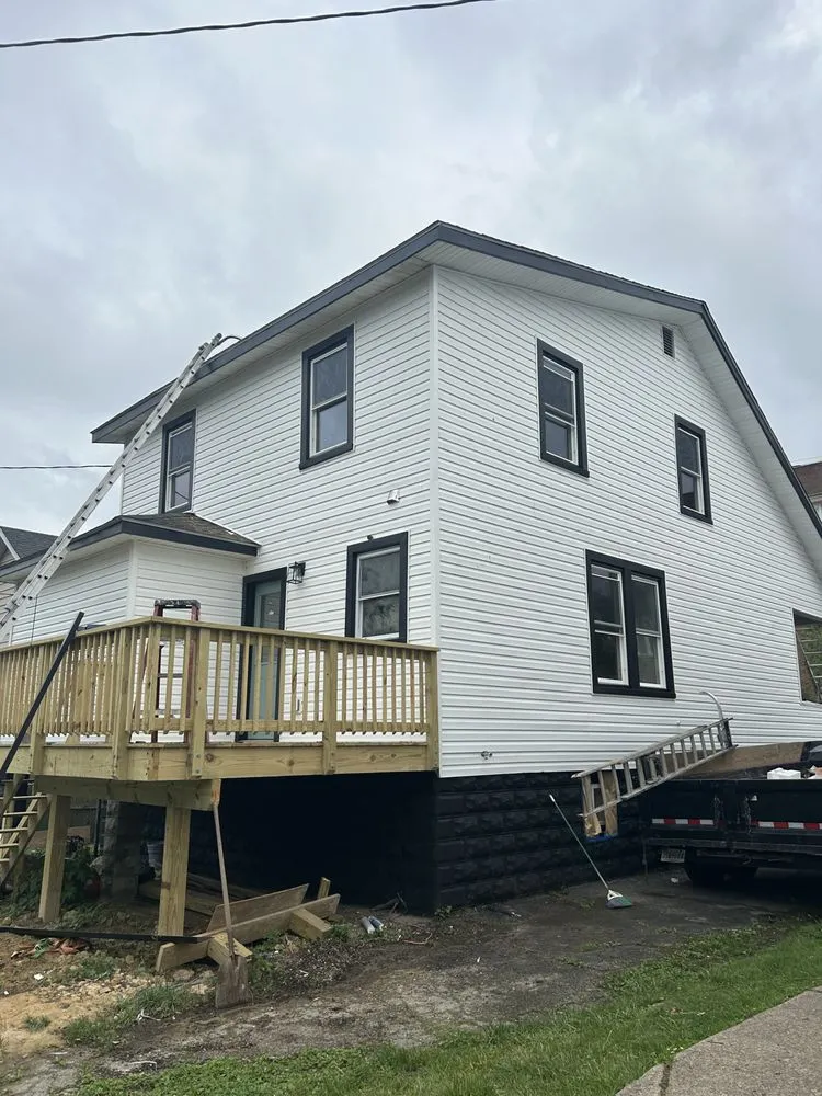 Slide of Velazquez Contractors