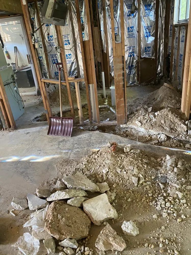 Slide of Velazquez Contractors