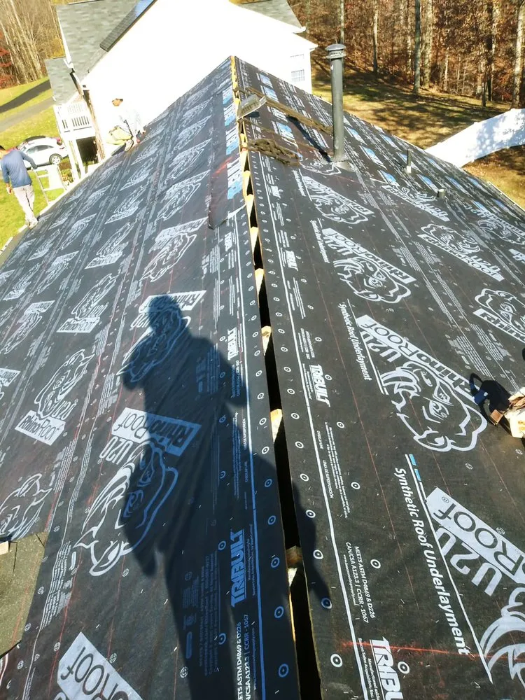 Slide of Velazquez Contractors