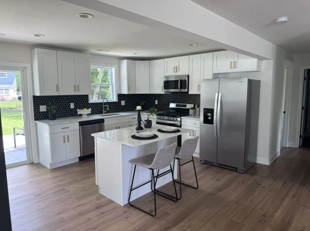 Slide of Velazquez Contractors