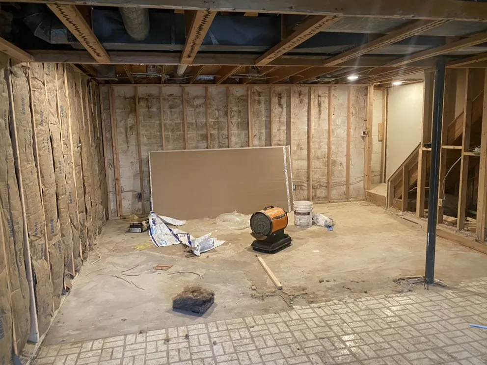 Slide of Velazquez Contractors