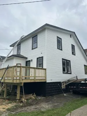 Velazquez Contractors Logo