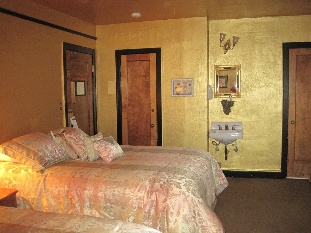 Slide of Venice Contracting