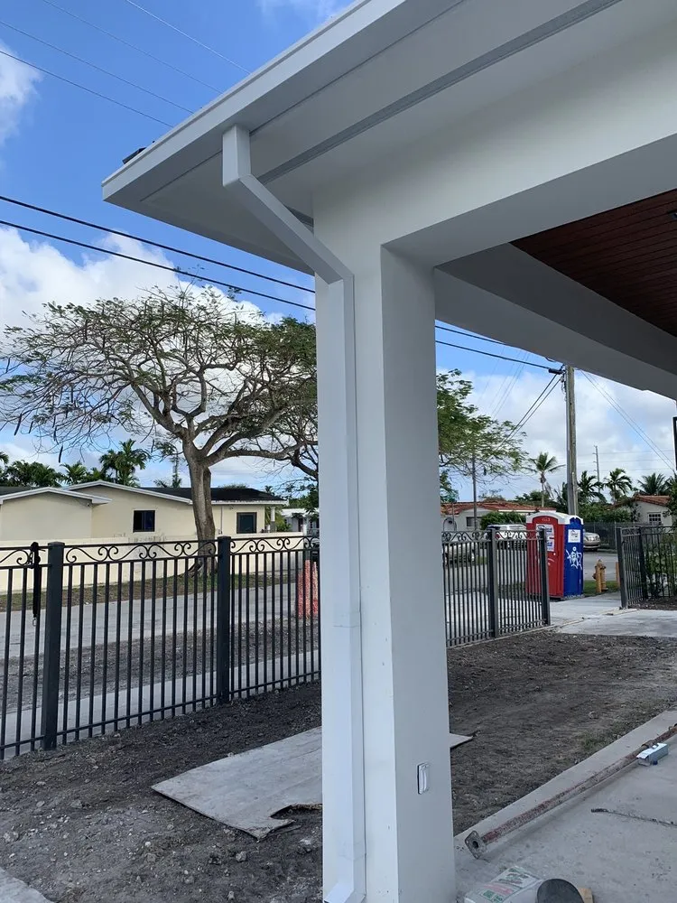 Slide of Vento Rain Gutters