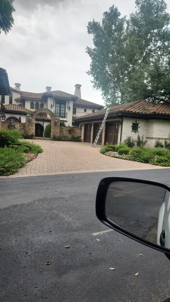 Slide of Ventov Roofing