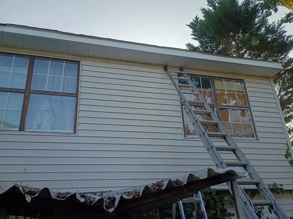 Slide of Venture Roofing