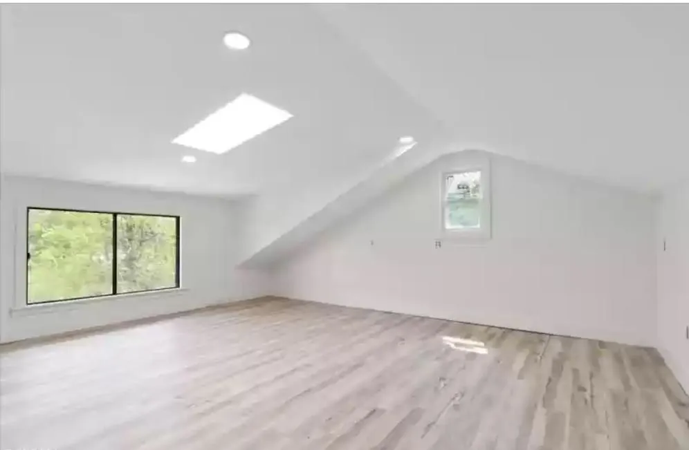 Slide of Venturize Construction