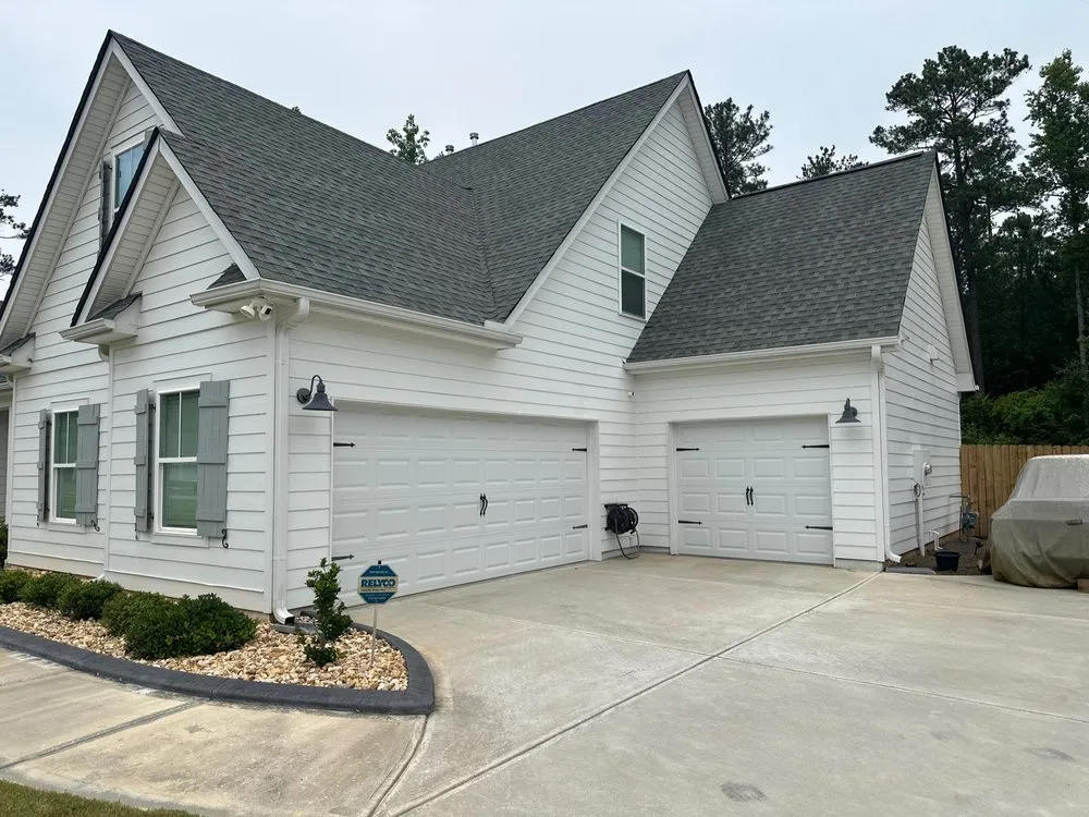 Slide of Verdes Contractors