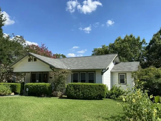 Verified Roofing Logo