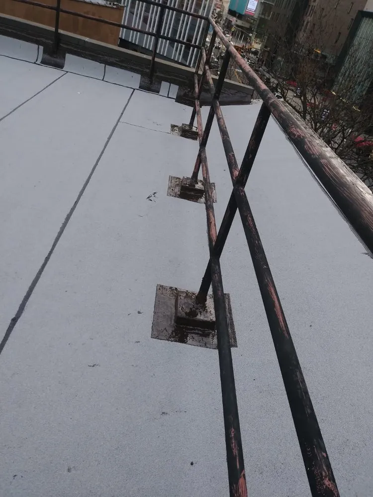 Slide of Verrazano Roofing