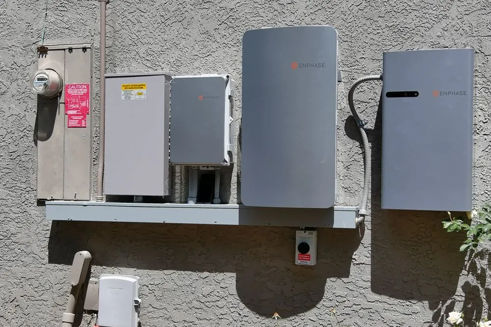 Slide of Verza Solar Electric Design