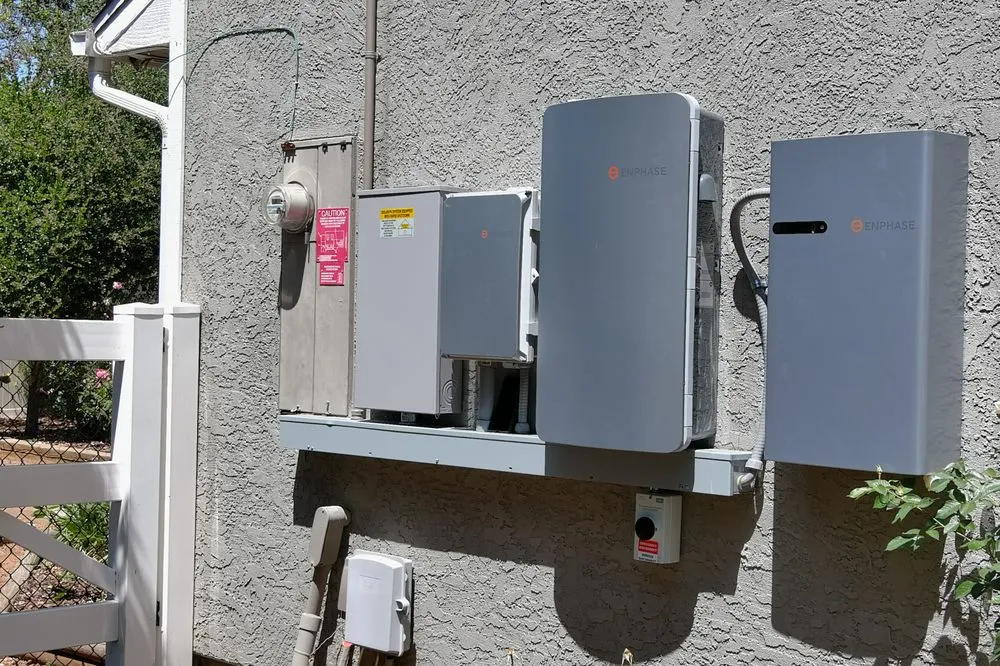 Slide of Verza Solar Electric Design