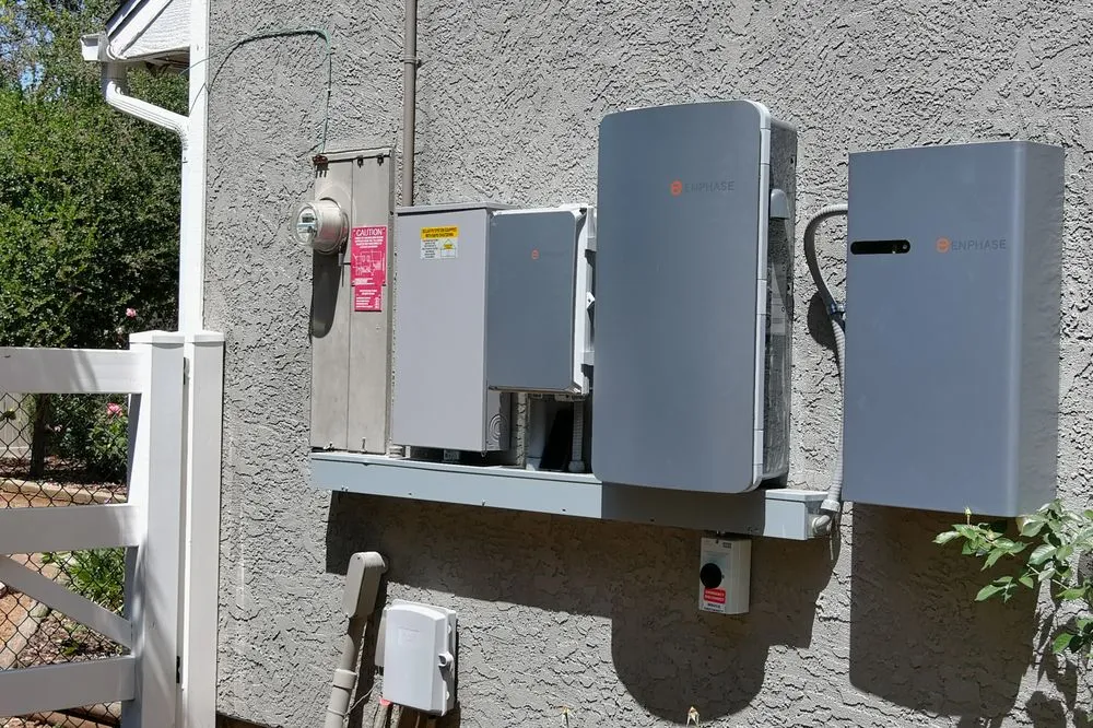 Slide of Verza Solar Electric Design