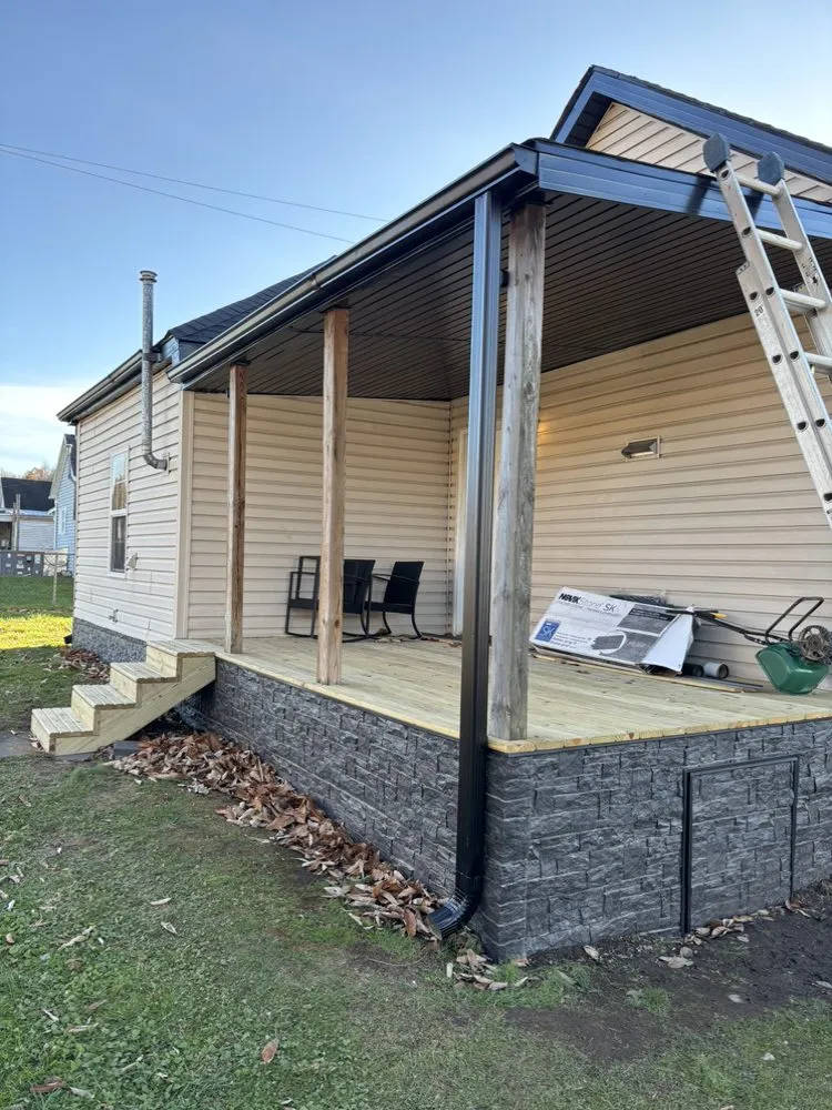 Local roof leak repair experts serving Tunnelton, WV - Vest Construction