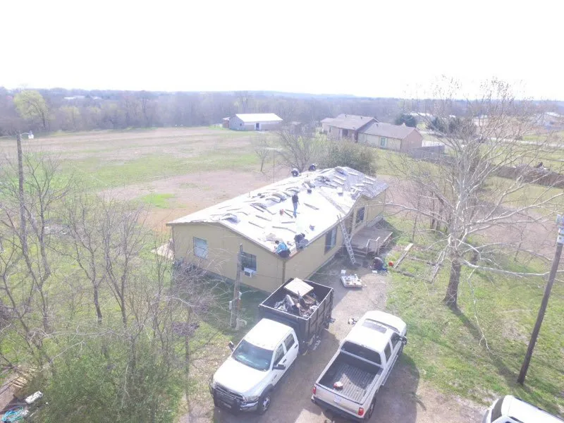 Slide of Veteran Roofing & Construction