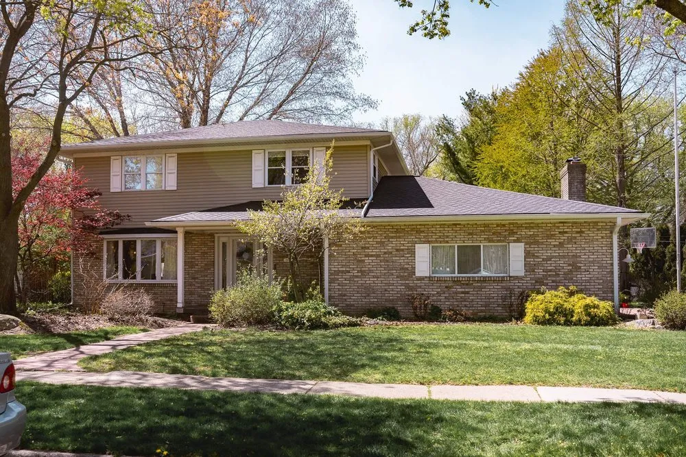 Slide of Veteran Roofing & Exteriors