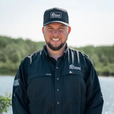 Veteran Roofing & Exteriors