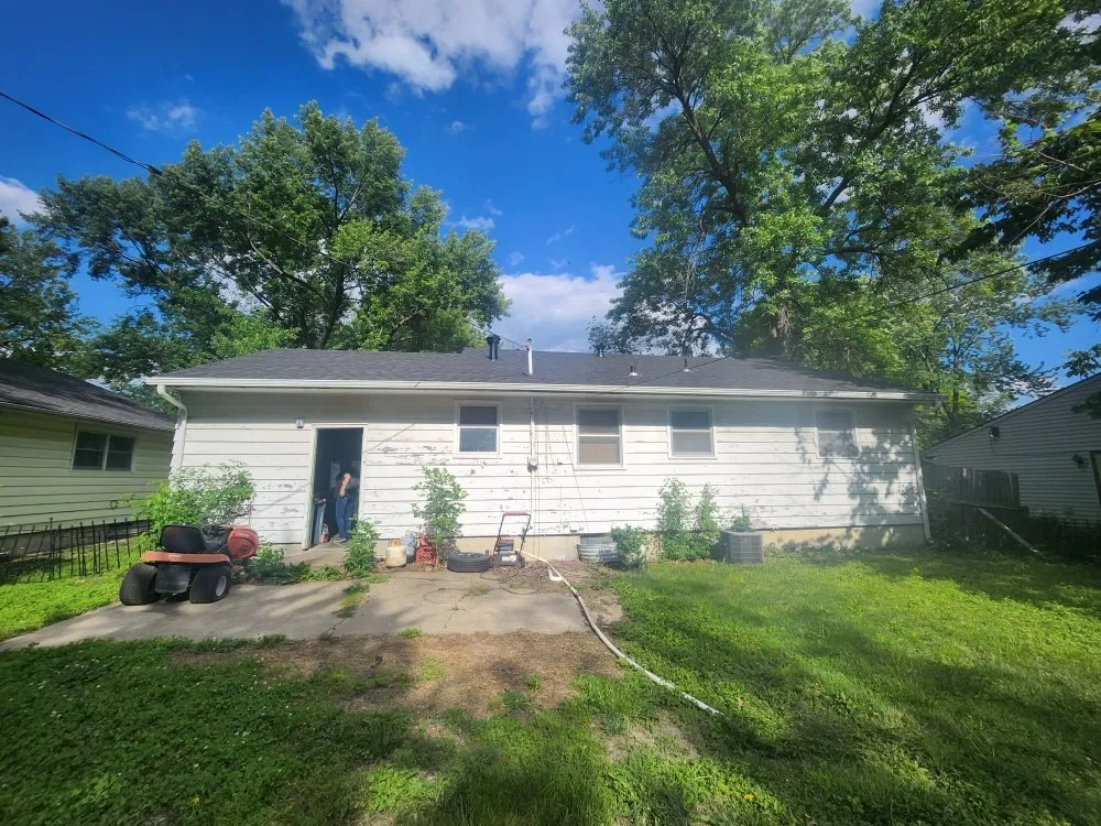 Slide of Veterans Siding and Exteriors