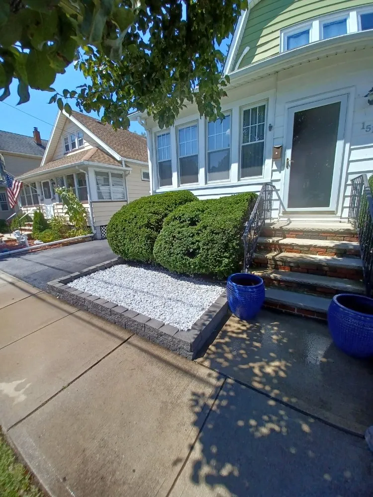 Slide of V&G Landscaping