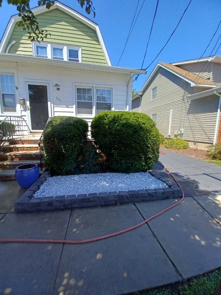 Slide of V&G Landscaping