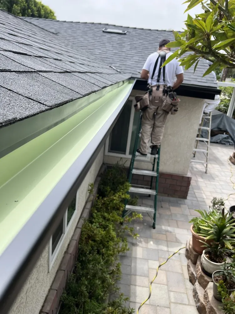 Slide of Vibe Roofing