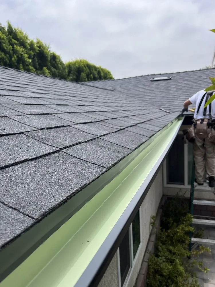 Slide of Vibe Roofing