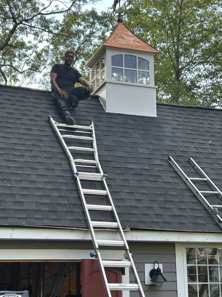 Slide of Victor Duran