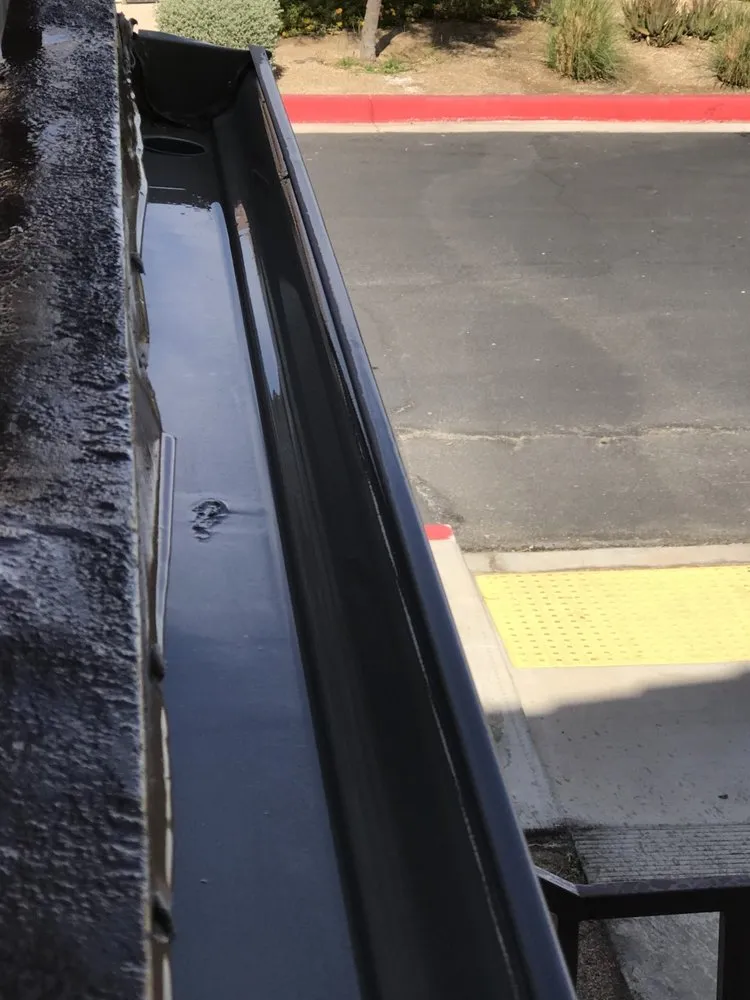 Slide of Victor Lozano Roofing