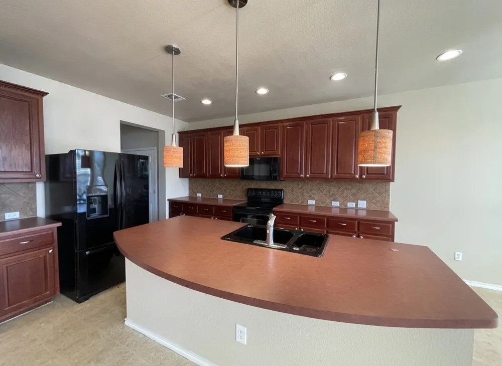 Slide of Vida Contractors Texas