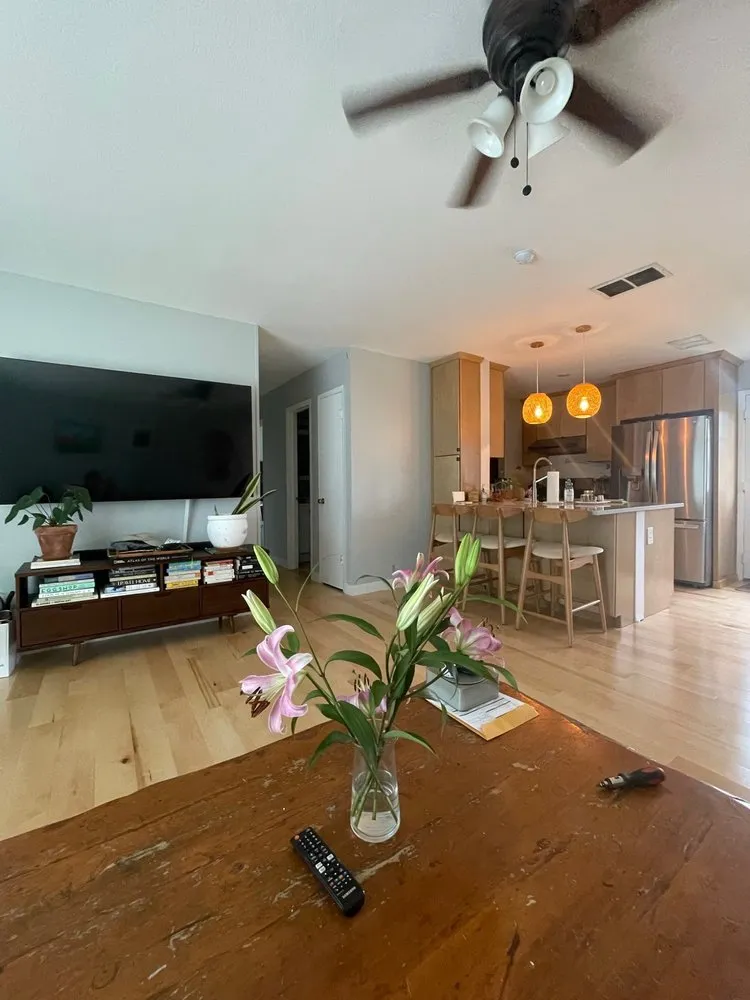 Slide of Vida Contractors Texas