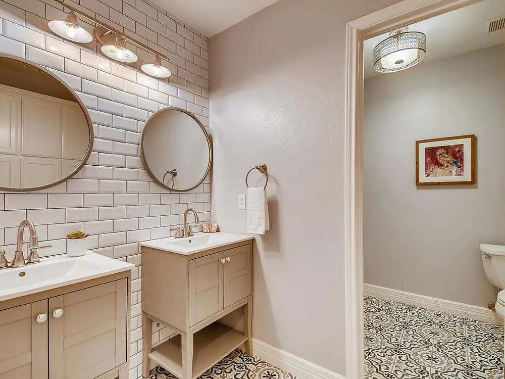 Slide of Vida Contractors Texas