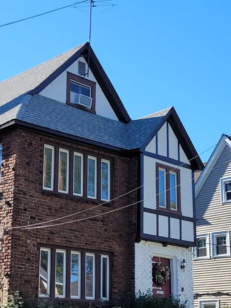 Slide of Vidal Roofing