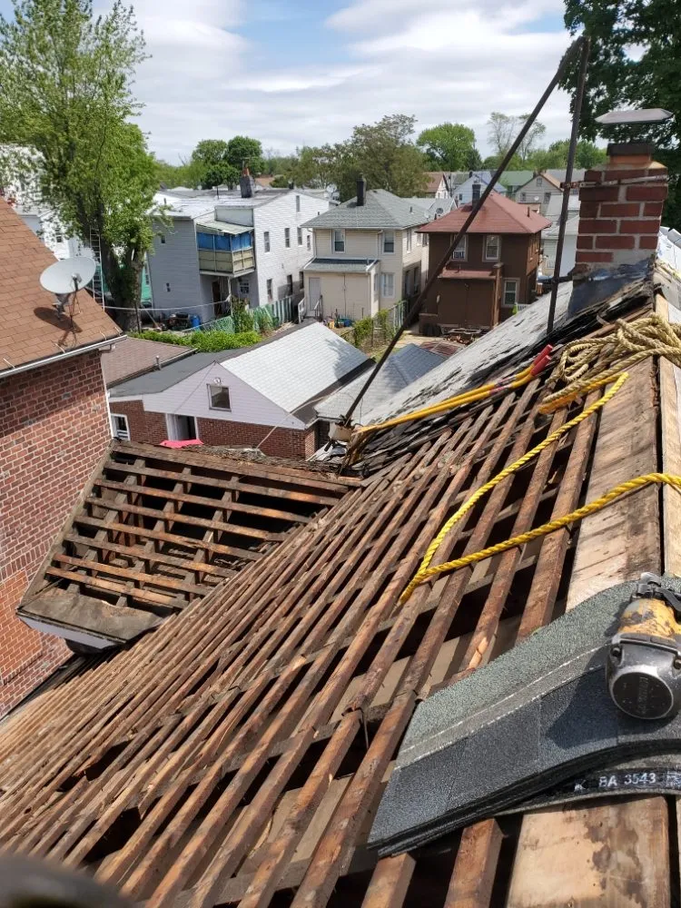 Slide of Vidal Roofing