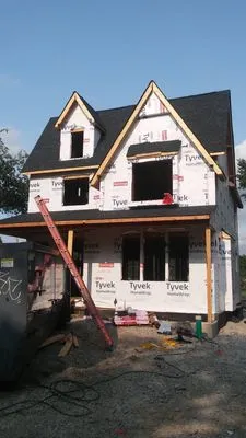 Villanueva Roofing Logo