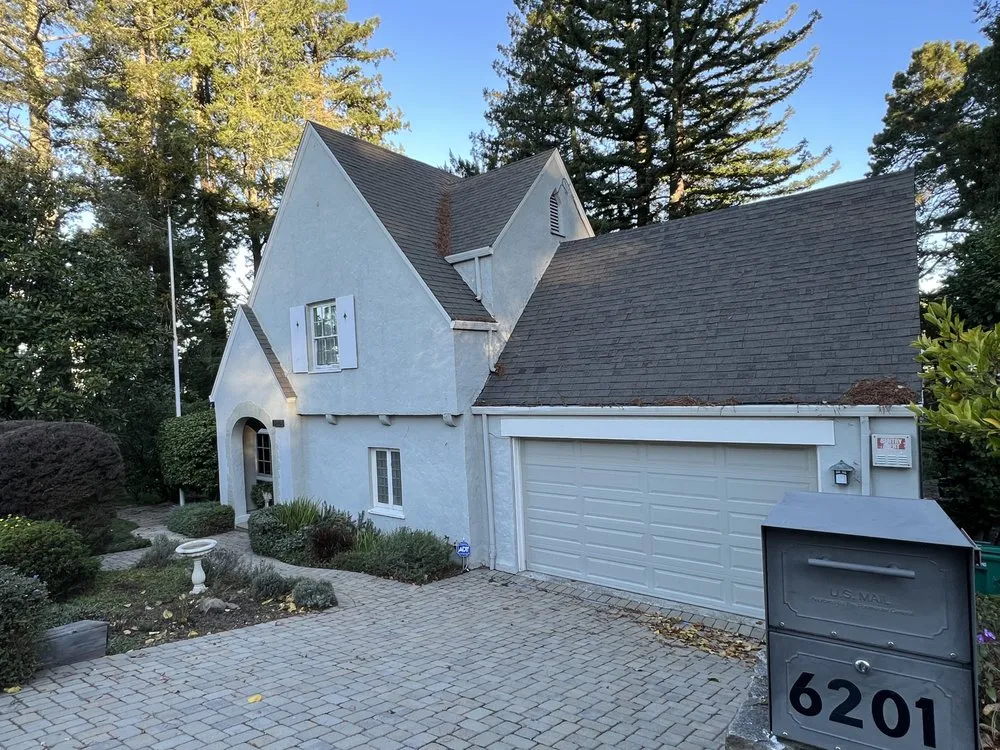 Slide of Villa's Roofing Company