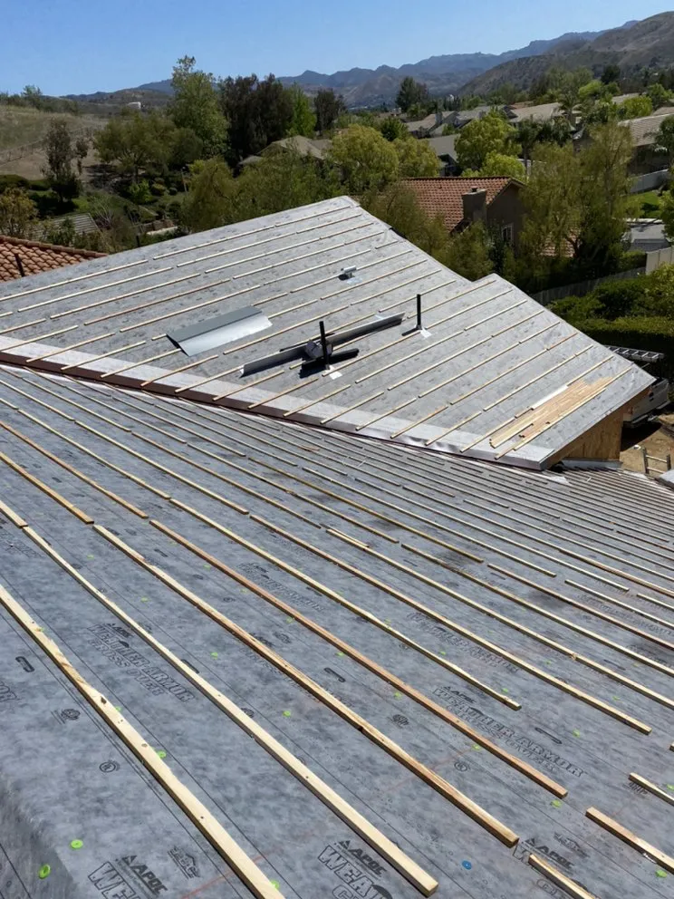 Trusted metal roofing installation near you in Pacoima, CA by Villa’s Roofing