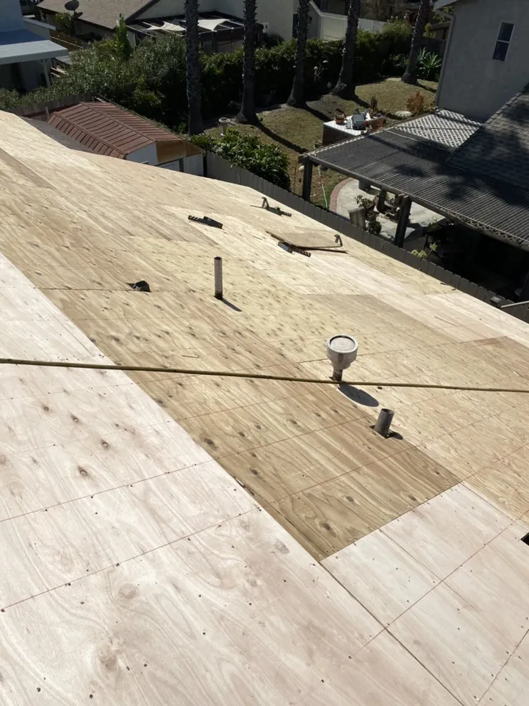Professional residential roofing service experts serving Pacoima, CA - Villa’s Roofing