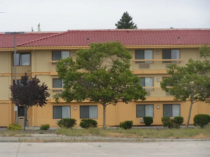 Slide of Villatoro & M Construction